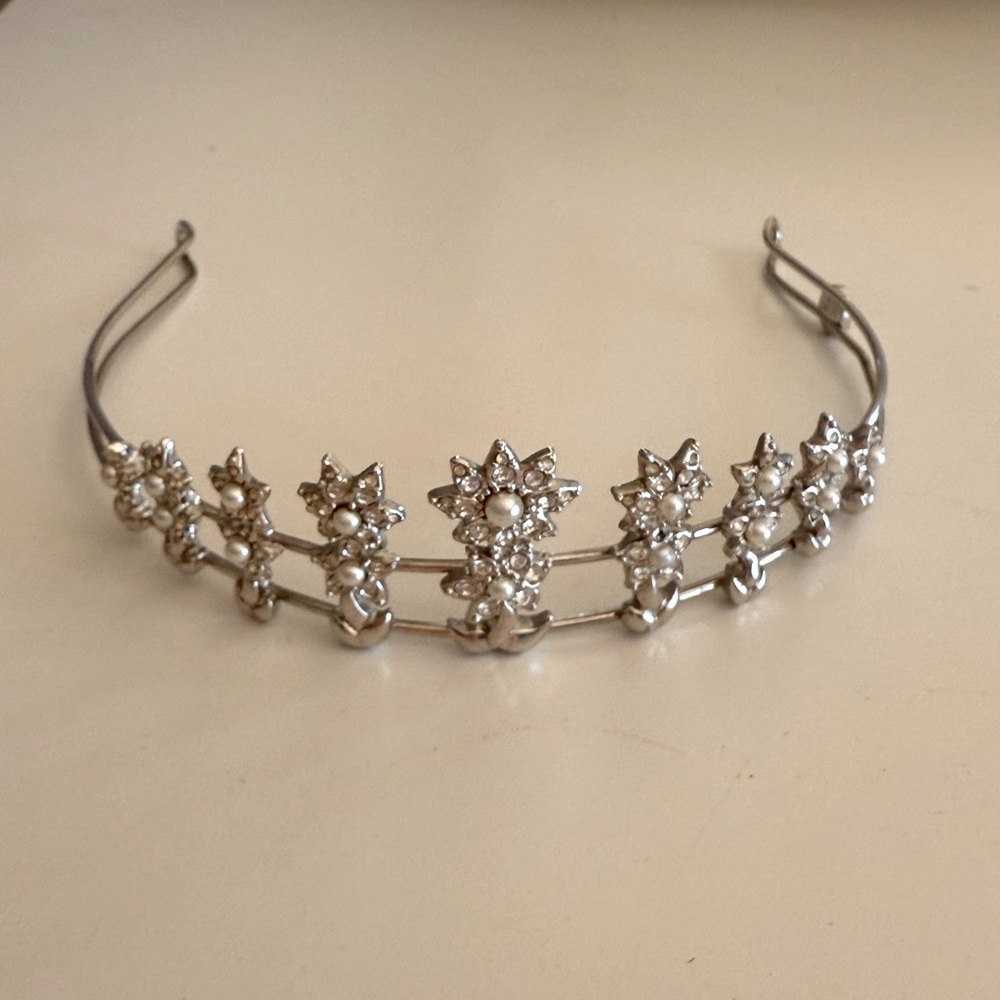Swarovski Tiara - Picture 2 of 4